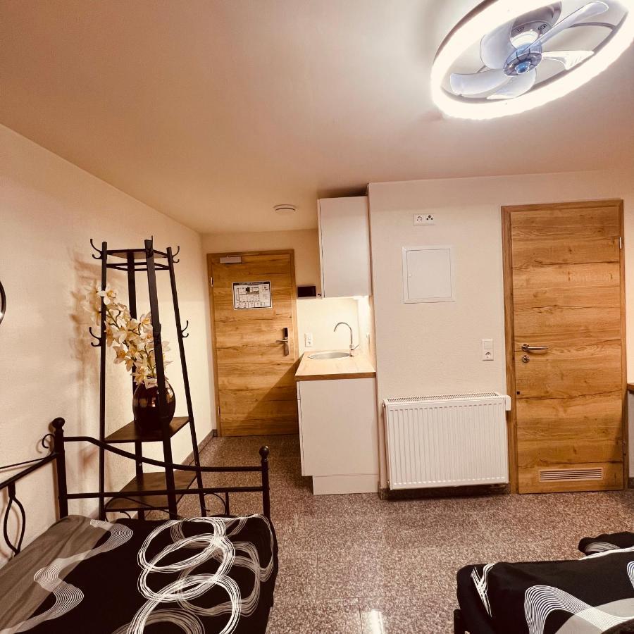 Rose Boardinghouse 24H-7D Self Check-In Automat Hotel Grossbottwar Exterior foto